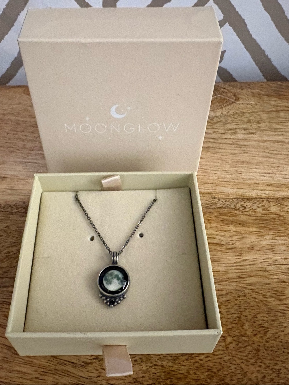 NIB Silver Moon Phase Pendant Necklace in Black